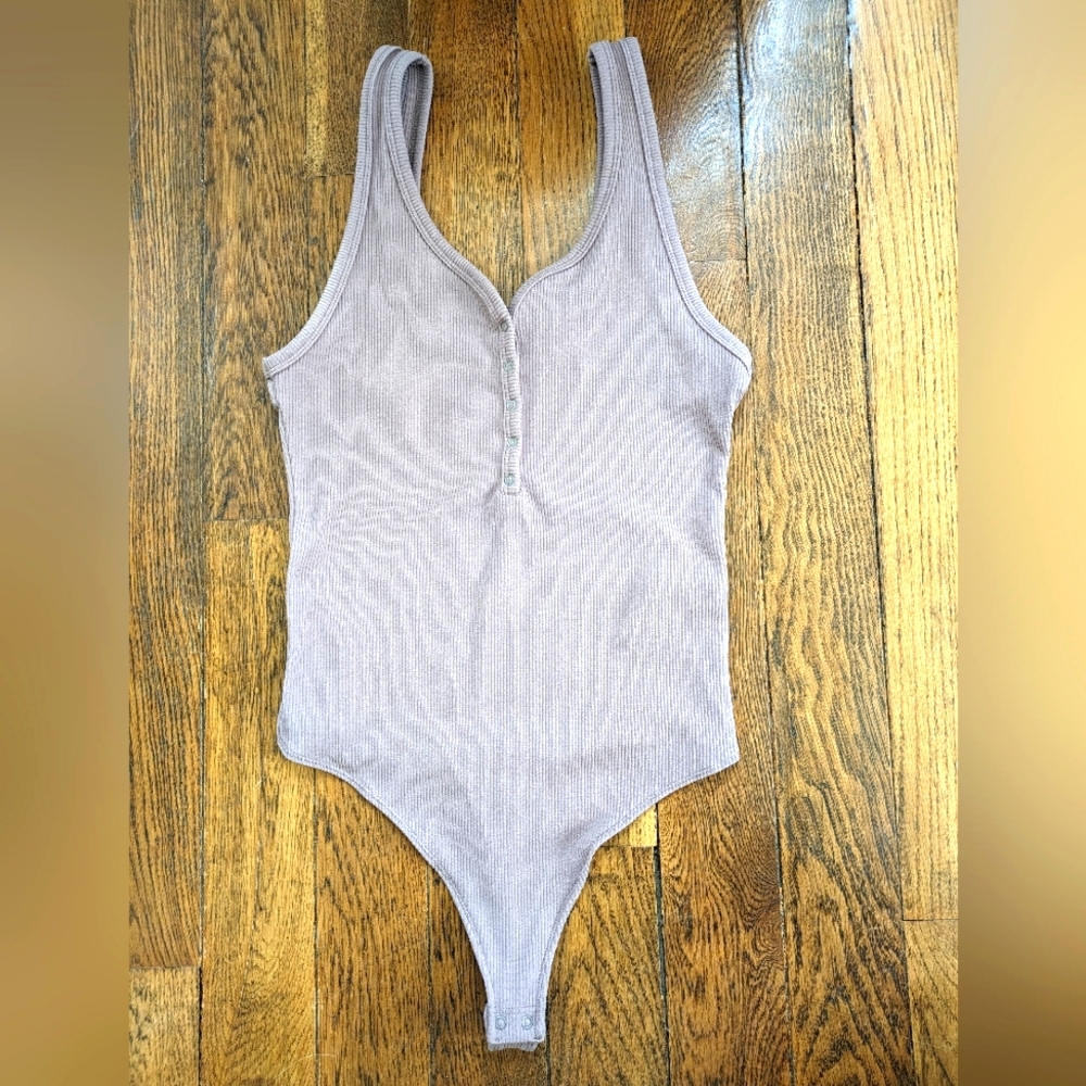 Abercrombie & Fitch tank bodysuit